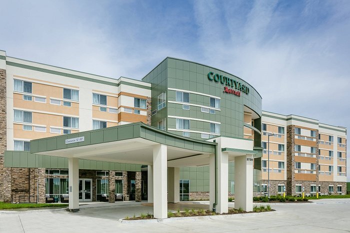 Courtyard-Omaha-Bellevue-at-Beardmore-Event-Center