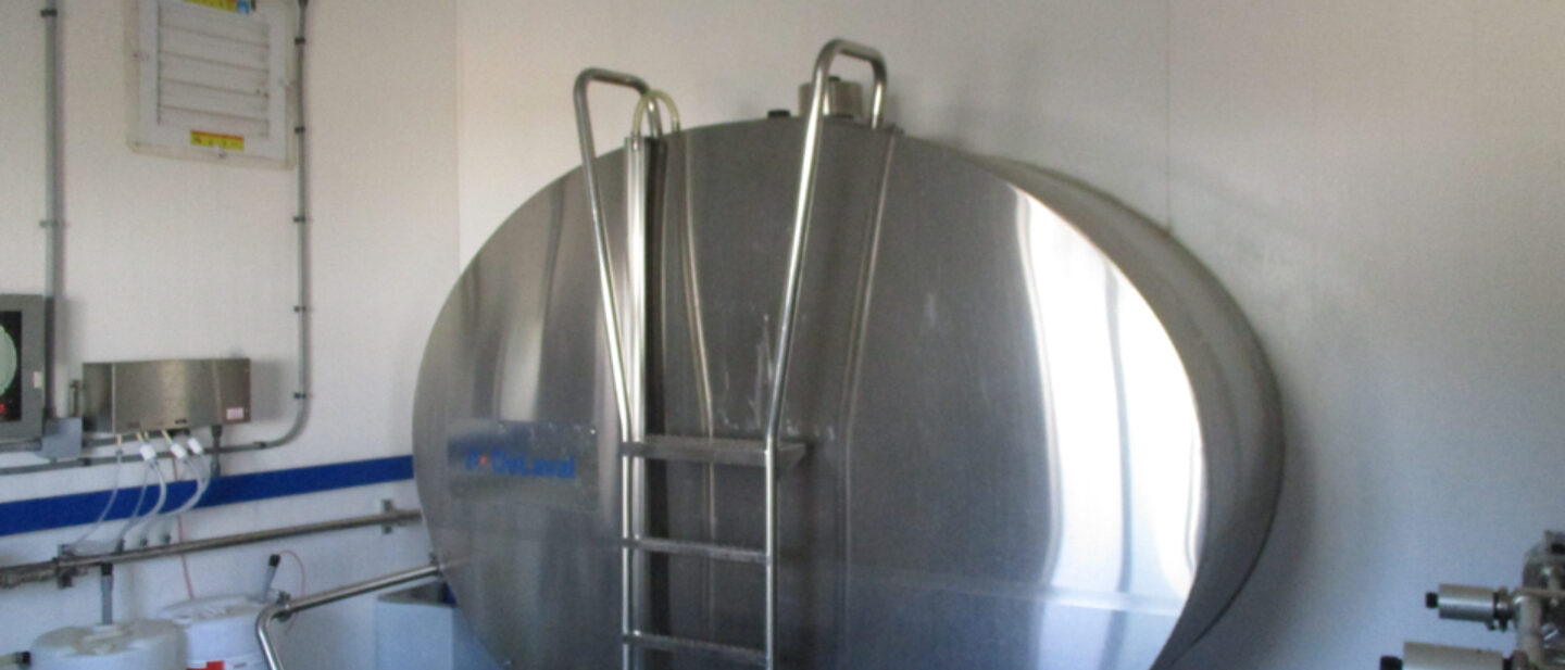 Bulk tank