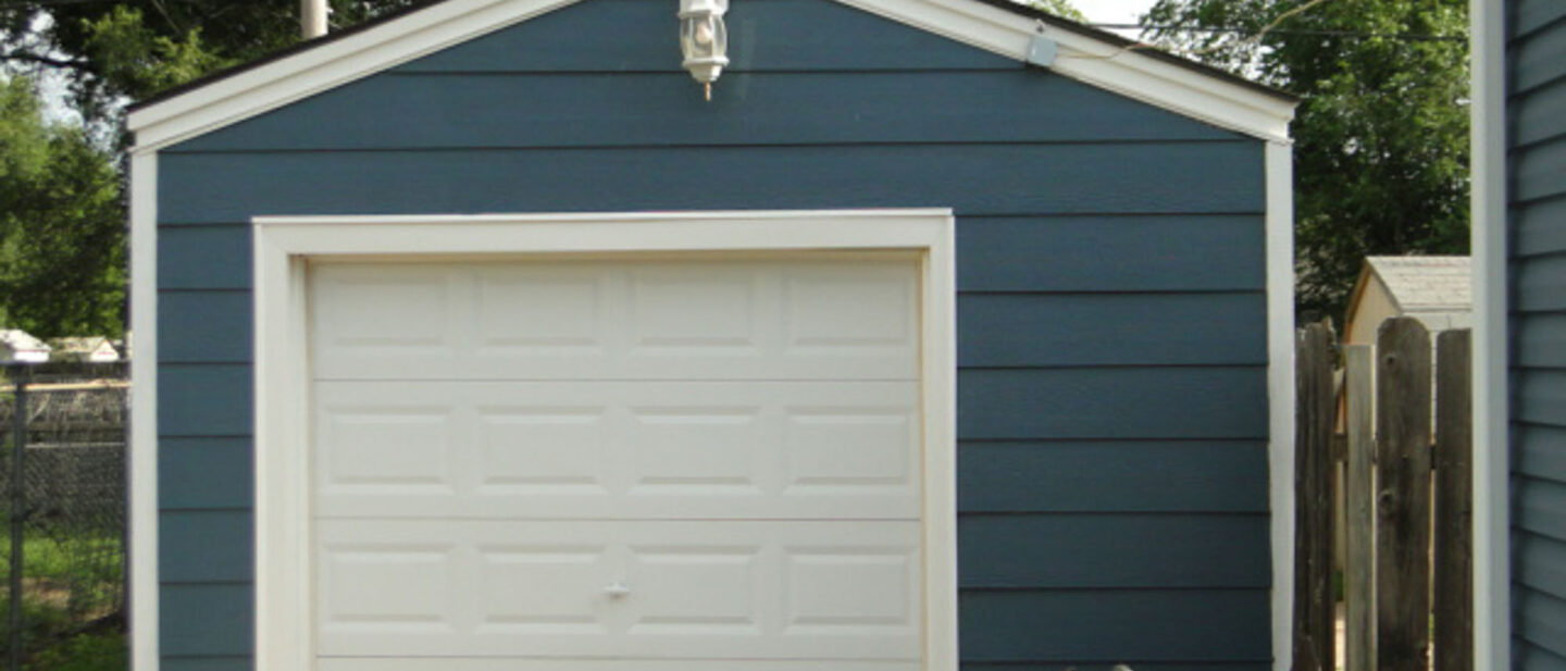 Detached Garage
