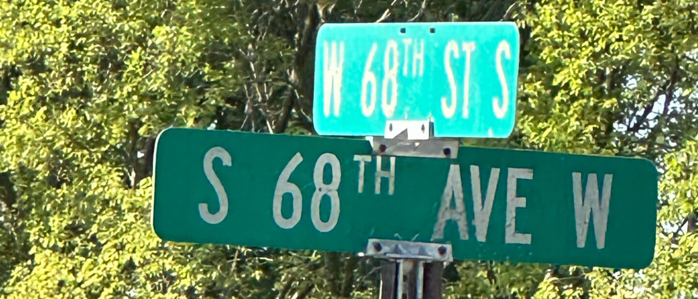 Road crossing sign