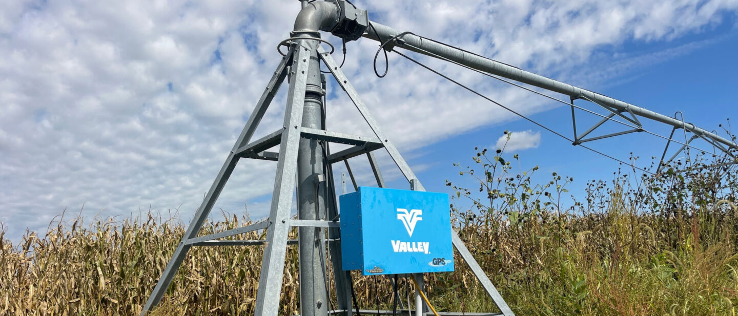 Tract 2 pivot point