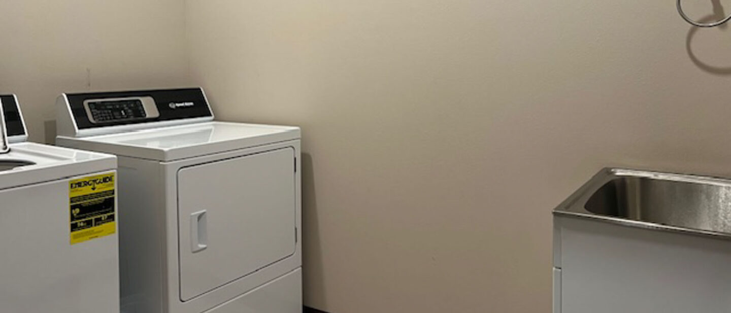 C67574f7 e5ee 48e7 8d18 0394fecd3064